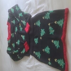 Holiday Christmas 2 piece knit set. ALWAYS FEEL FREE TO MAKE AN OFFER.